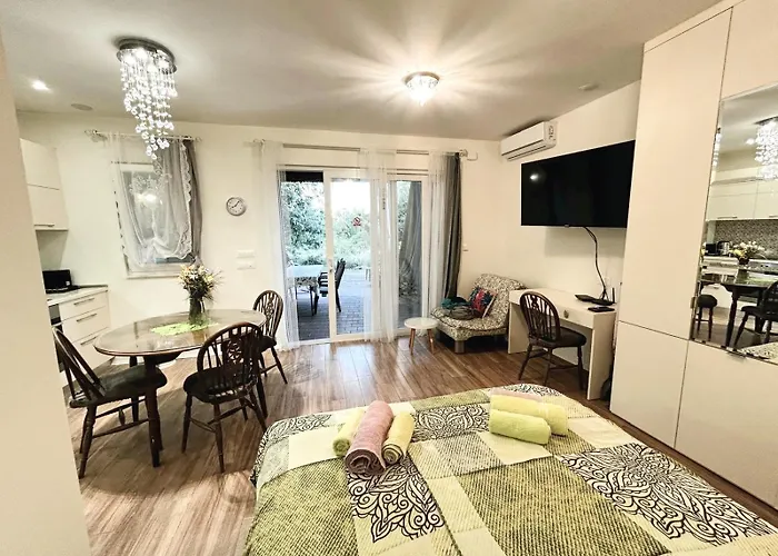 Kula Pergola Apartmán *