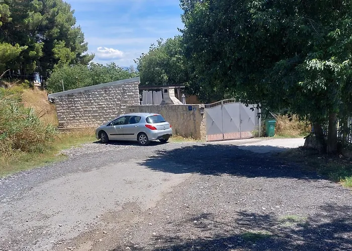 Kula Pergola * Split